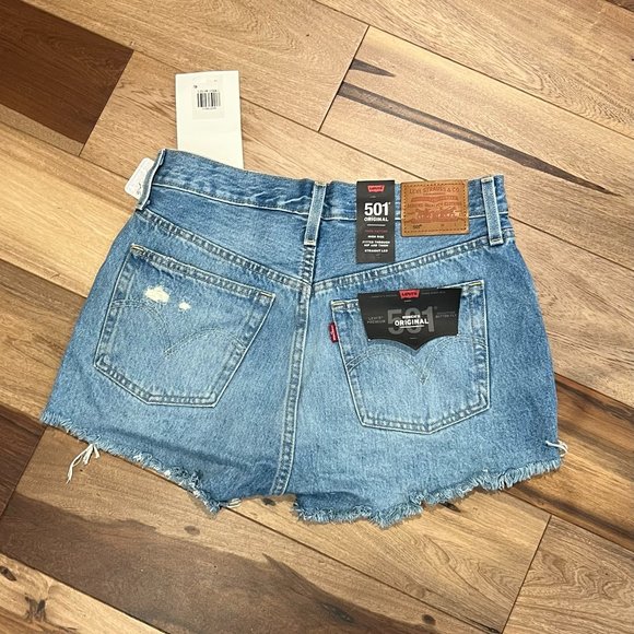 New Levi's 501 High Rise Short in Faultline Distressed Size 28 - Picture 8 of 15